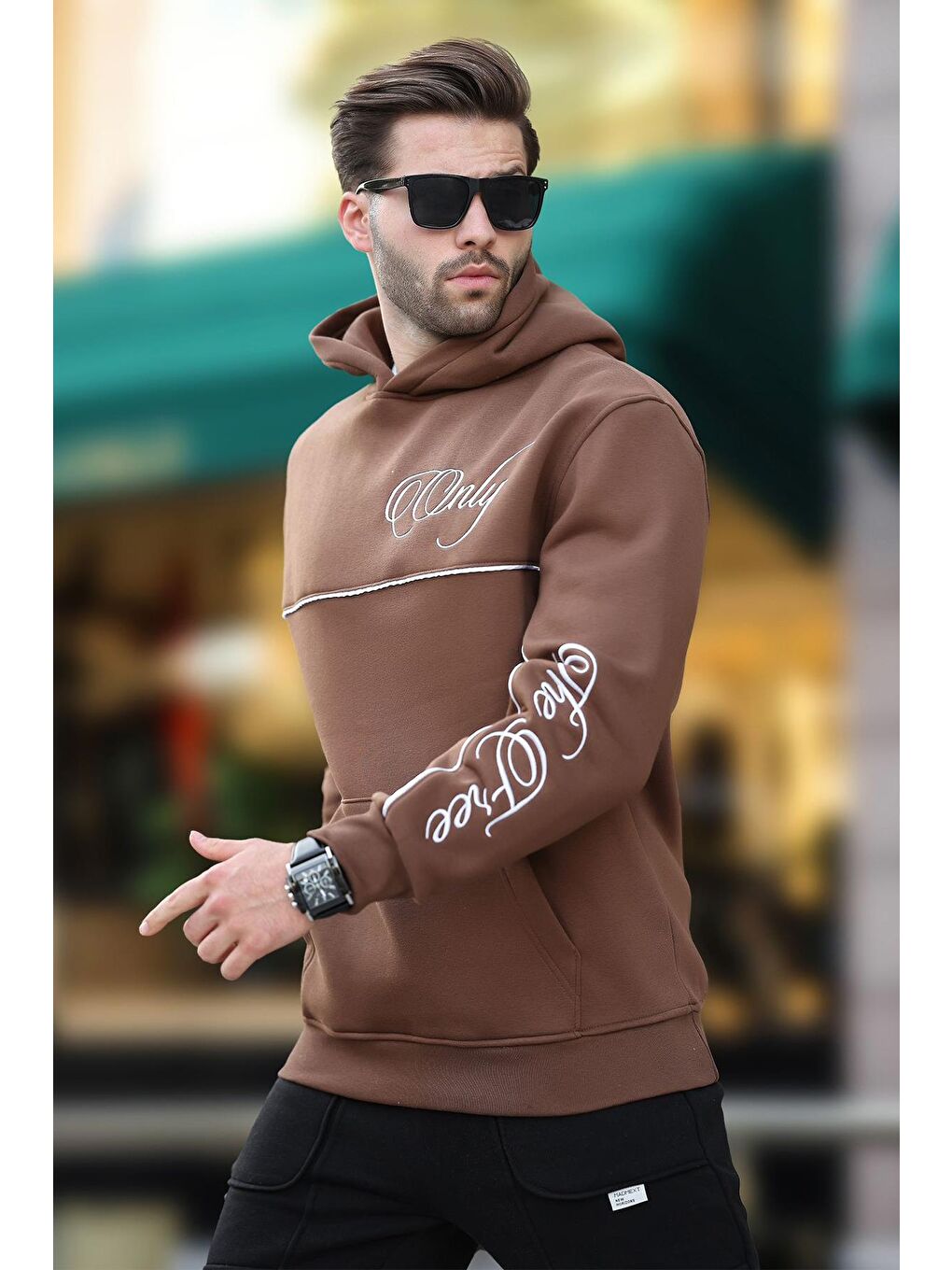 Kahverengi Kapüşonlu Şerit Detaylı Baskılı Erkek Sweatshirt 7091-1