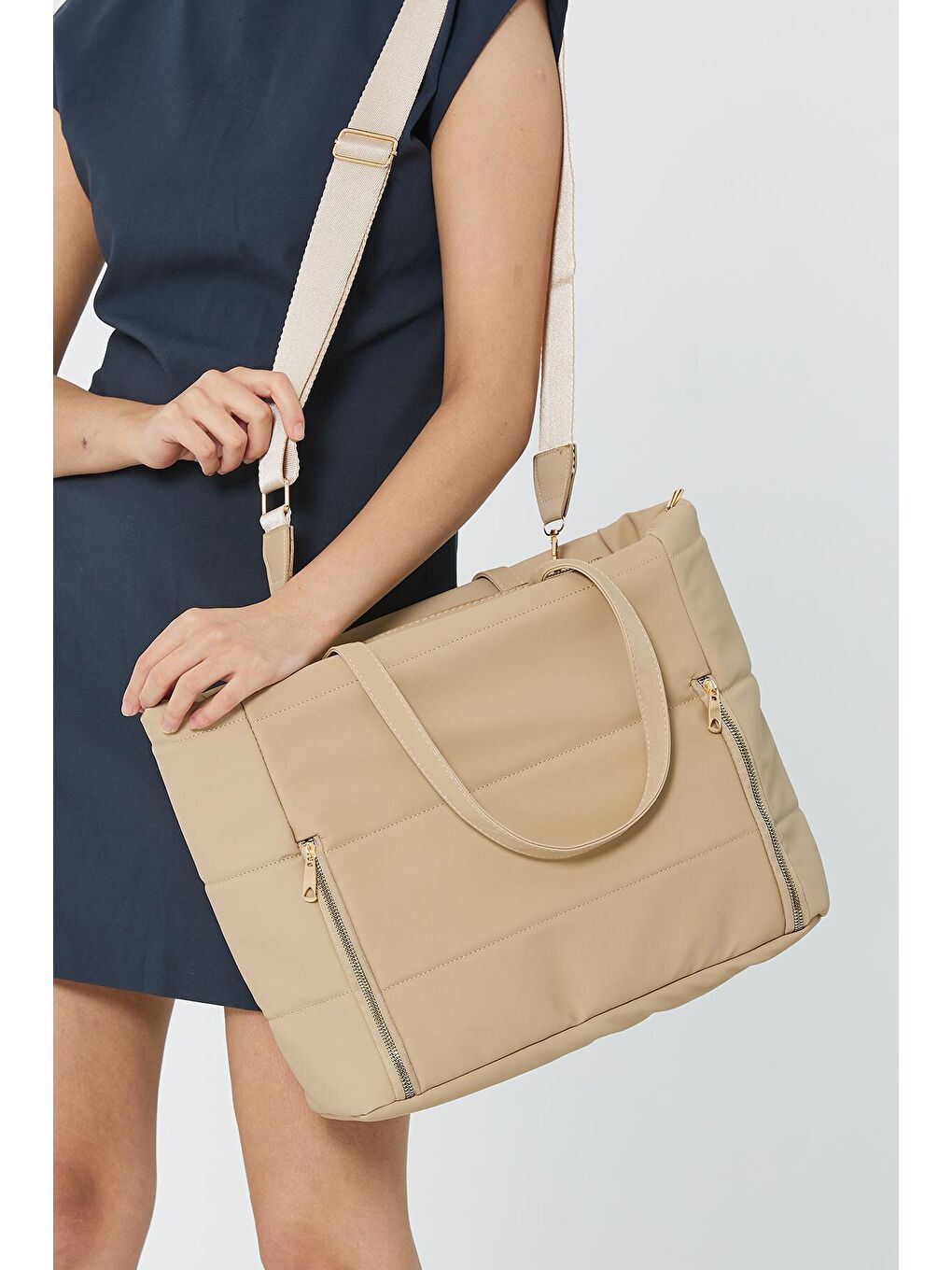 Bej Kapitone Dikişli Uzun Askılı Asus Kadın Kol Çanta Vizon-2