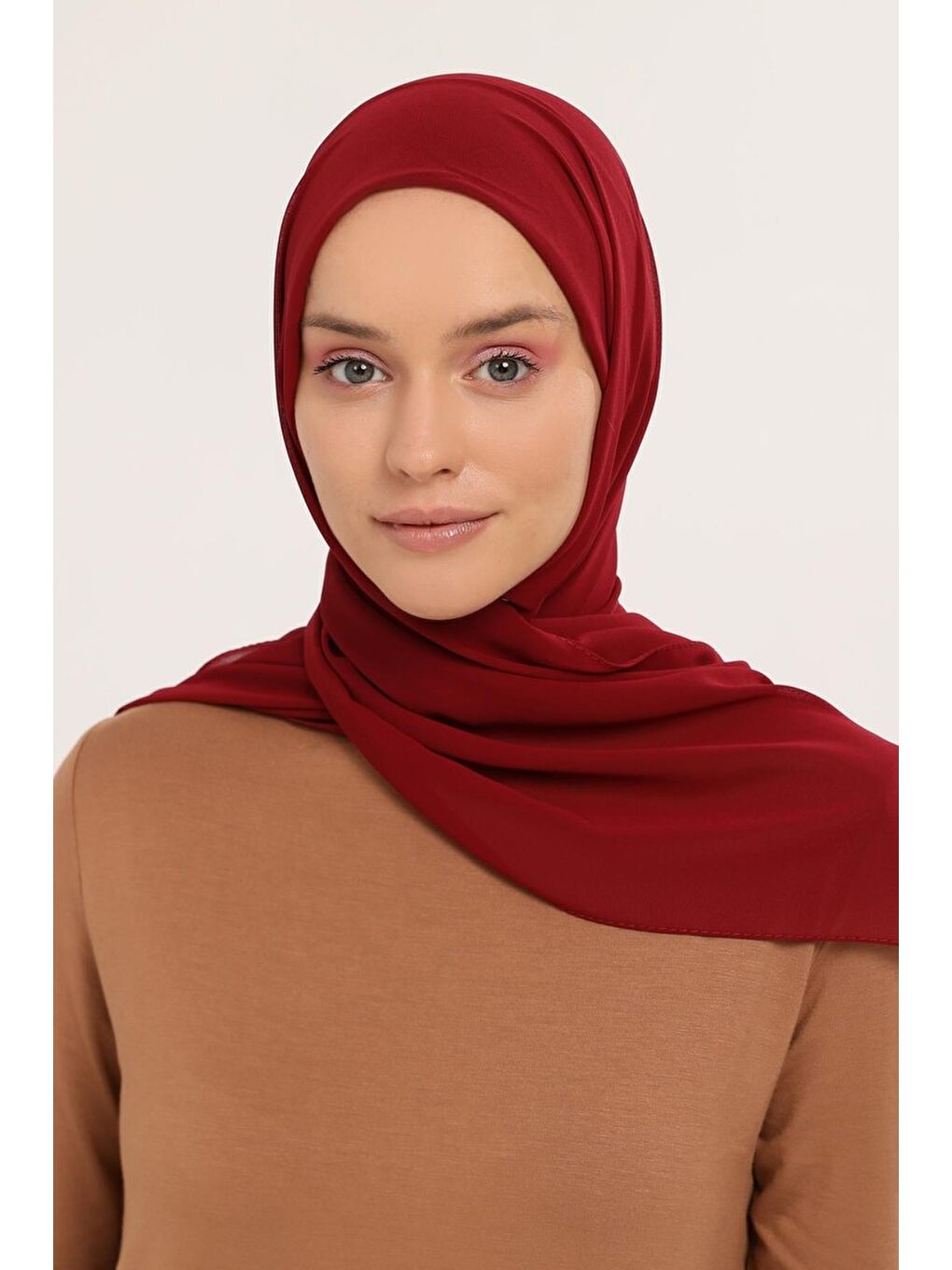 Bordo Hazır Pratik Lüks Geçmeli Lastikli Boneli Şifon Şal