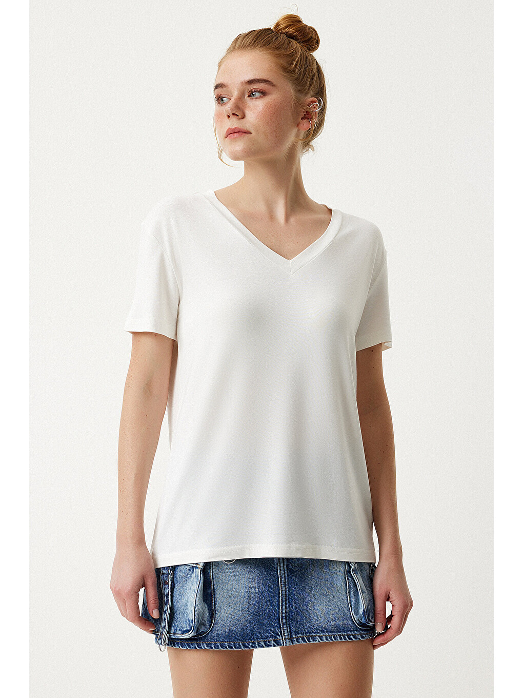 Ekru V Yaka Basic Viskon T-shirt EKRU LEN0001-4