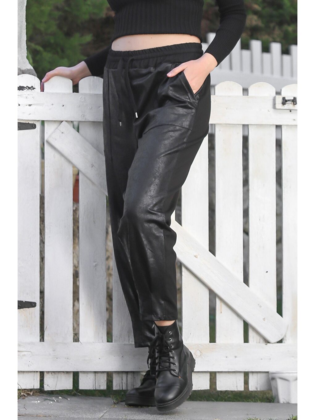 Siyah Cepli Lastikli Bel Düz Paça Casual Suni Deri Örme Pantolon 95 65-2