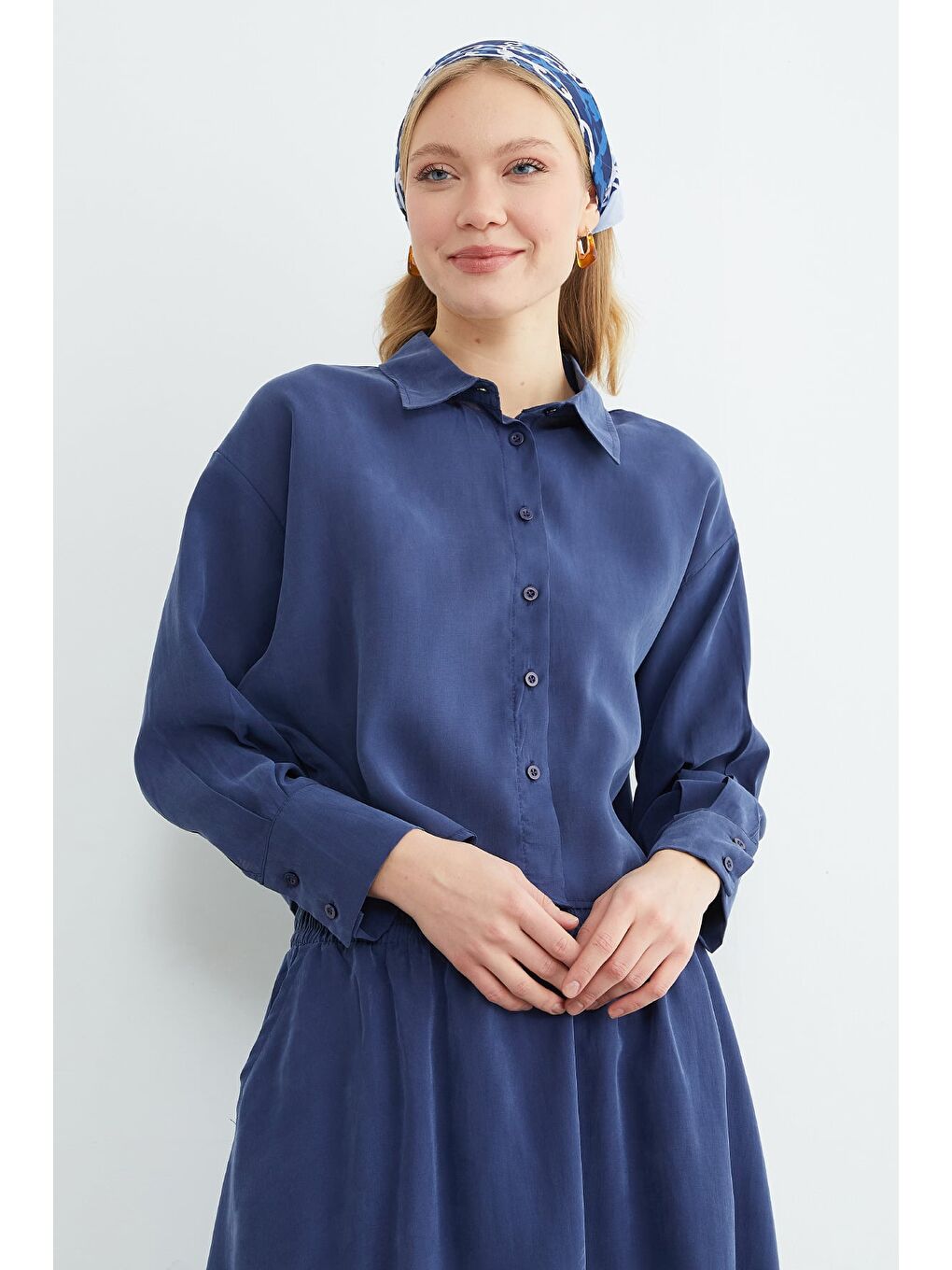 Lacivert Basic Düğmeli Salaş Crop Gömlek-3