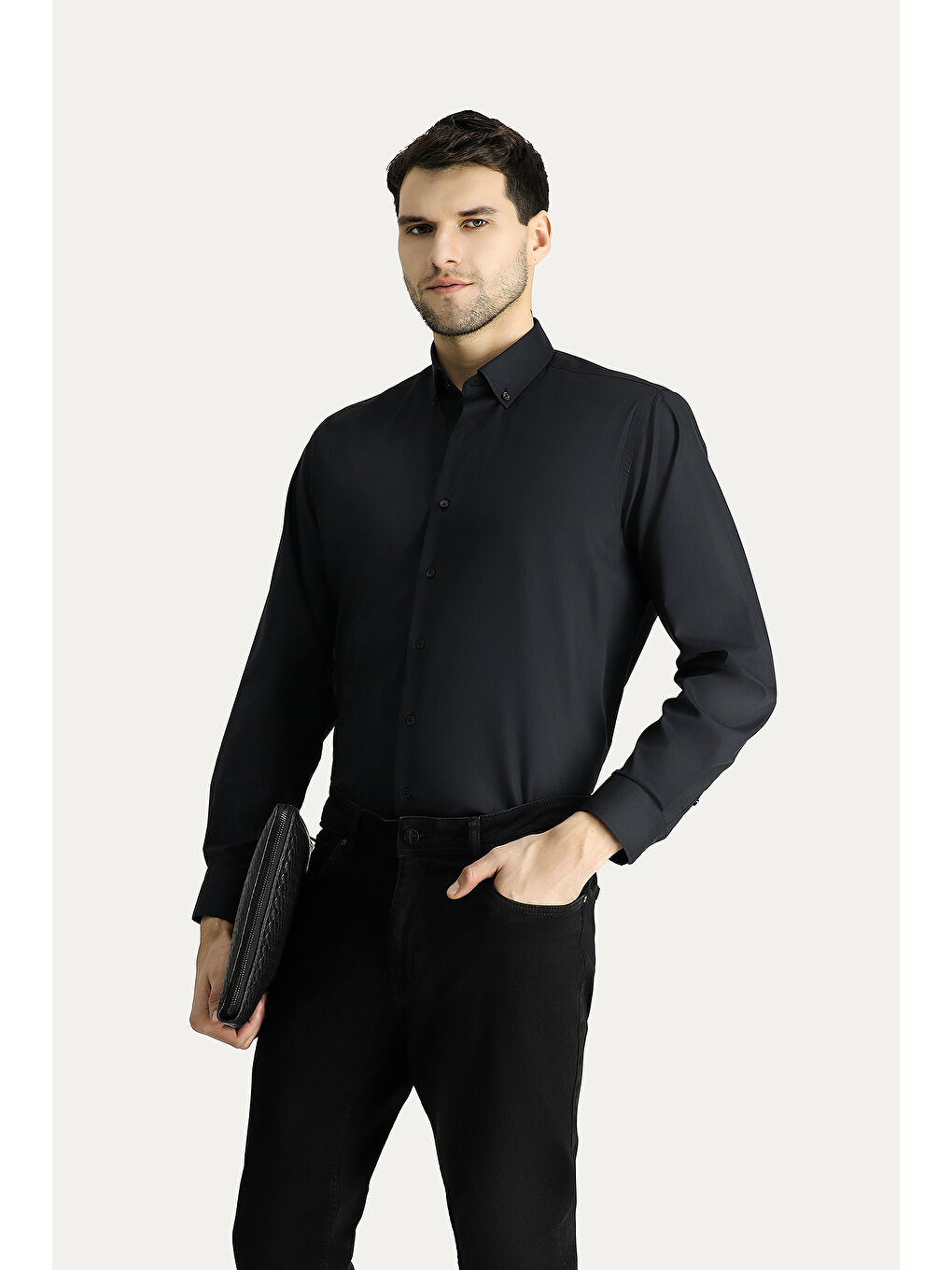 Siyah Uzun Kol Regular Fit Non Iron Ütü Gerektirmeyen Pamuklu Düğmeli Yaka Büyük Beden Gömlek