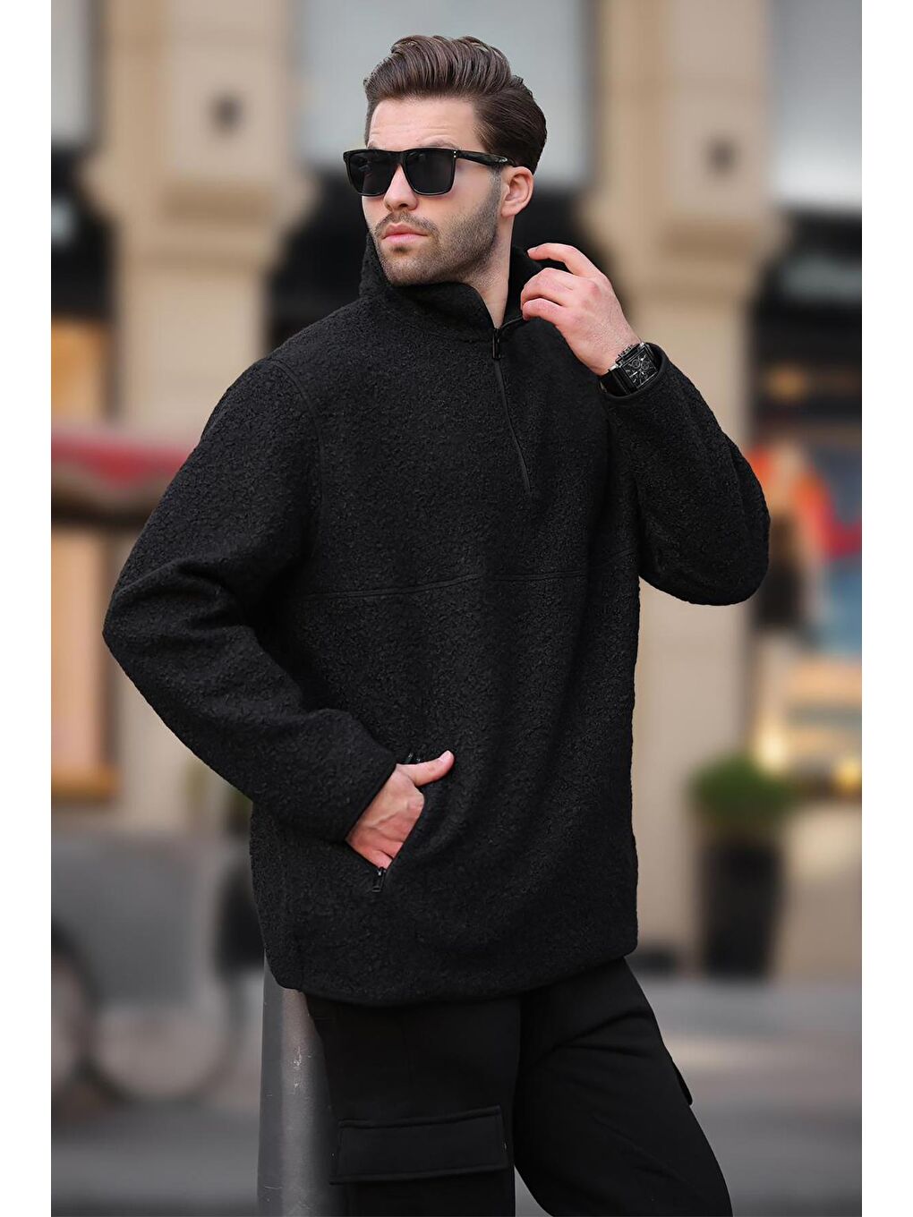 Siyah Dik Yaka Yarım Fermuarlı Buklet Sweatshirt 7084-1