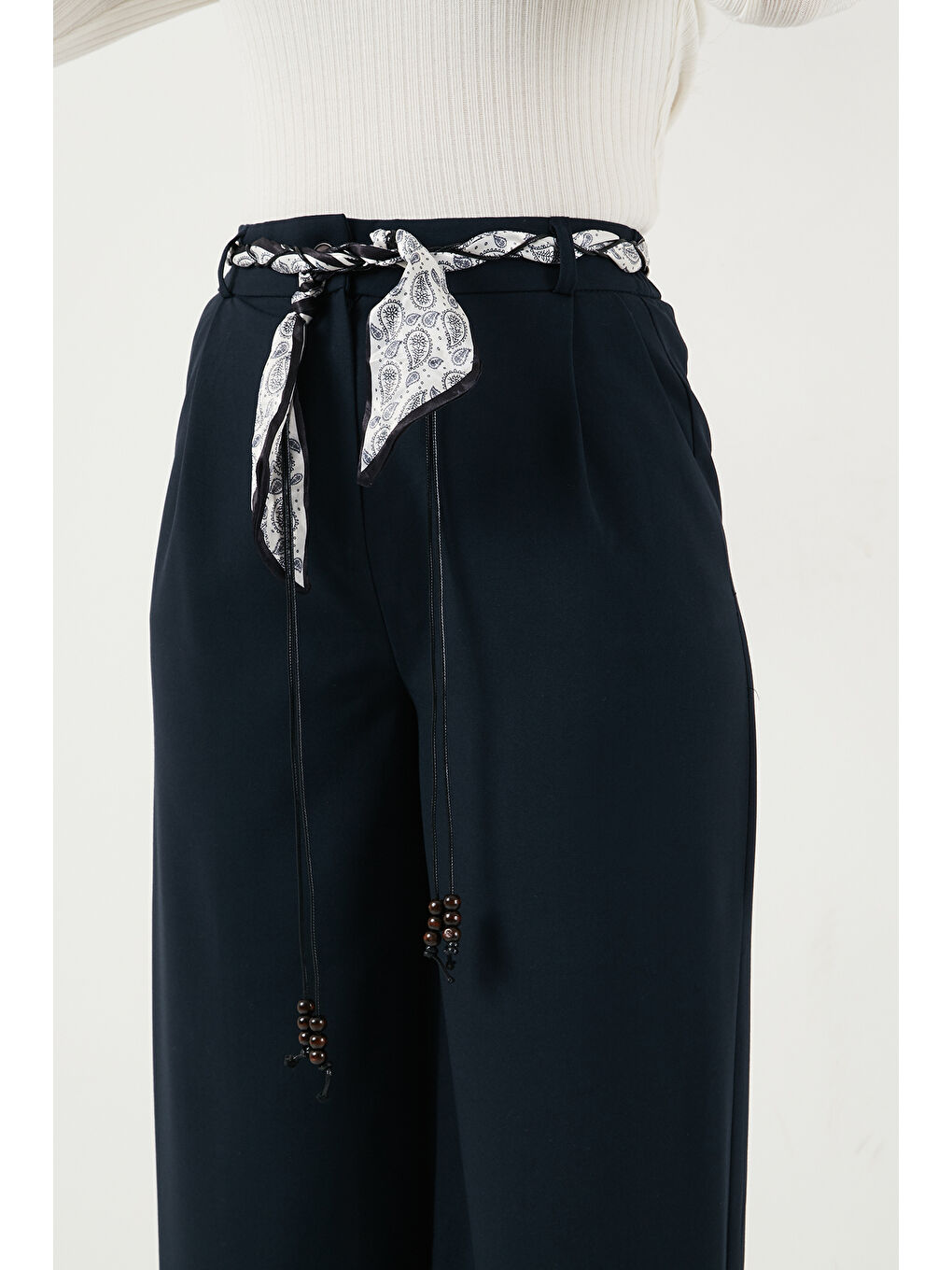 Lacivert Regular Fit Yüksek Bel Düz Paça Fular Kemerli Kadın Pantolon 6923860-5