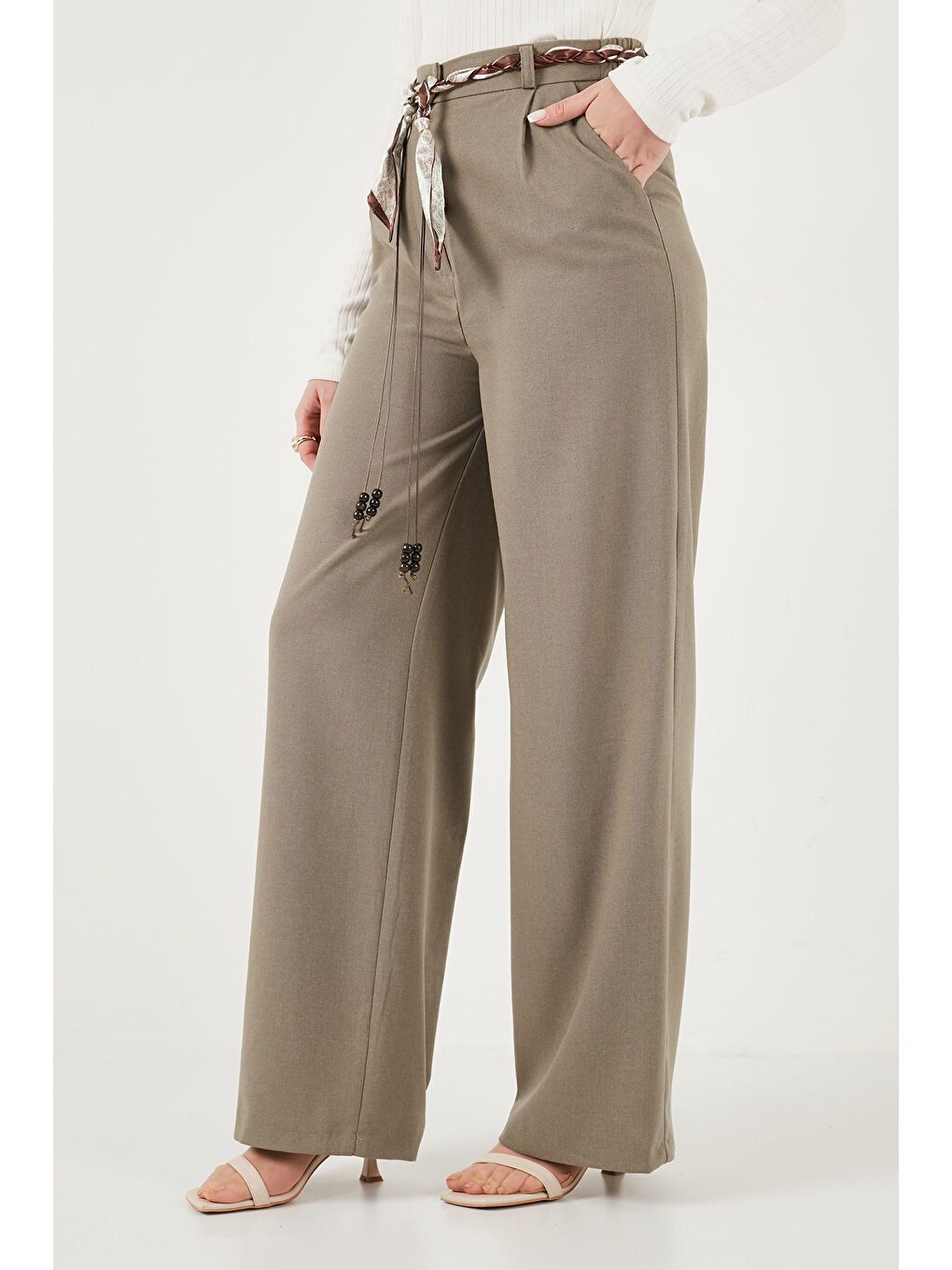 Haki Regular Fit Yüksek Bel Düz Paça Fular Kemerli Kadın Pantolon 6923860-4