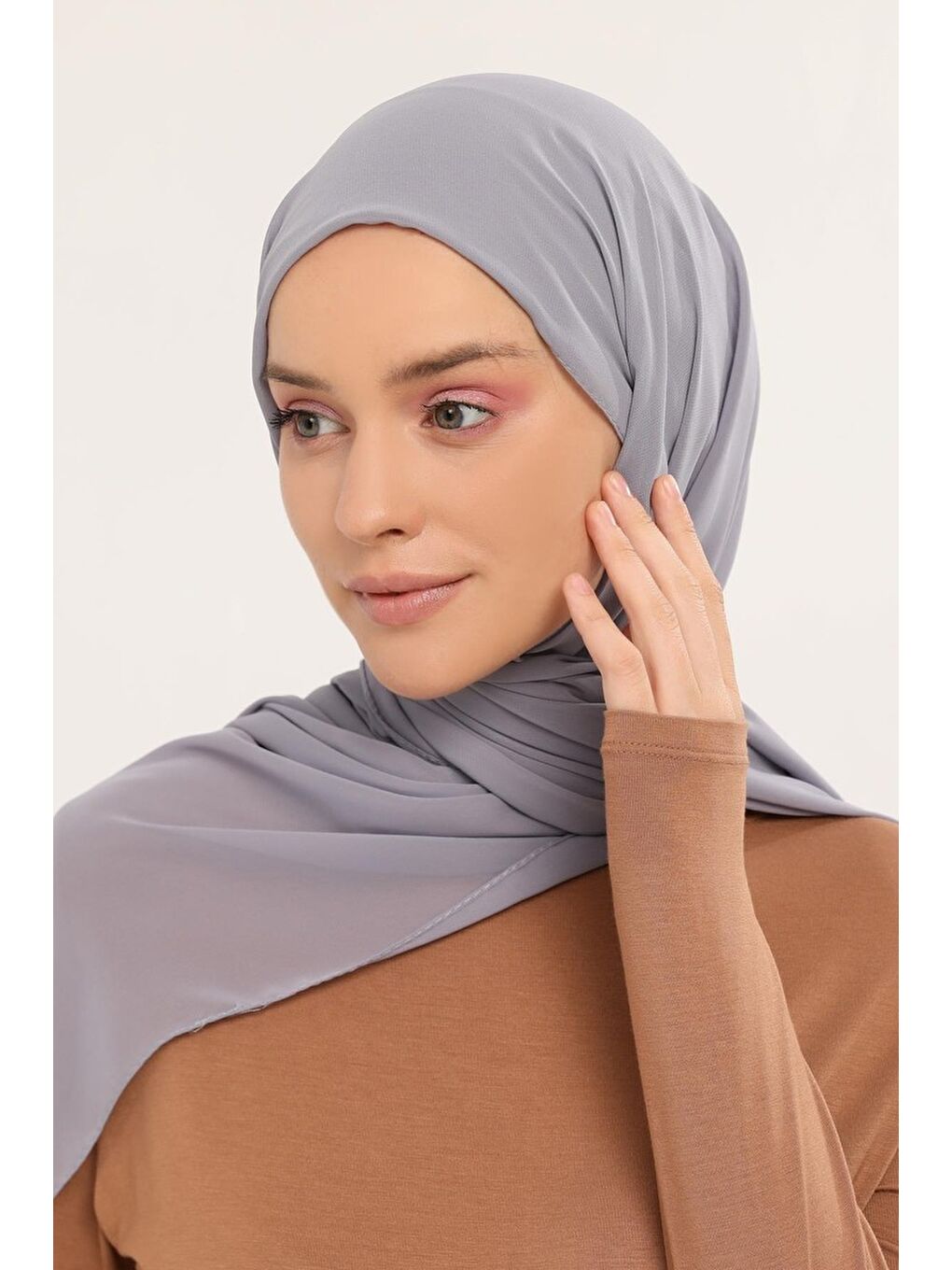 Gri Hazır Pratik Lüks Geçmeli Lastikli Boneli Şifon Şal-2