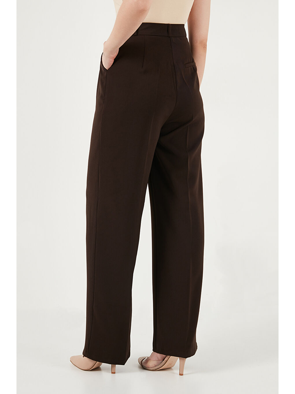 Kahverengi Regular Fit Yüksek Bel Düz Paça Kadın Pantolon 6923873-6