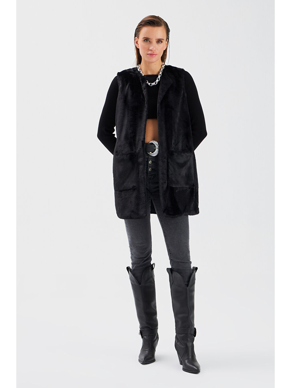 Cep Detaylı Pelüş Yelek   Siyah-3