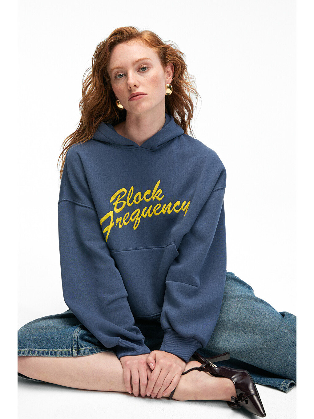 Evantıa Kadın Baskılı Oversize Kapüşonlu Nakış Detaylı Kanguru Cep Lacivert Sweatshirt-4