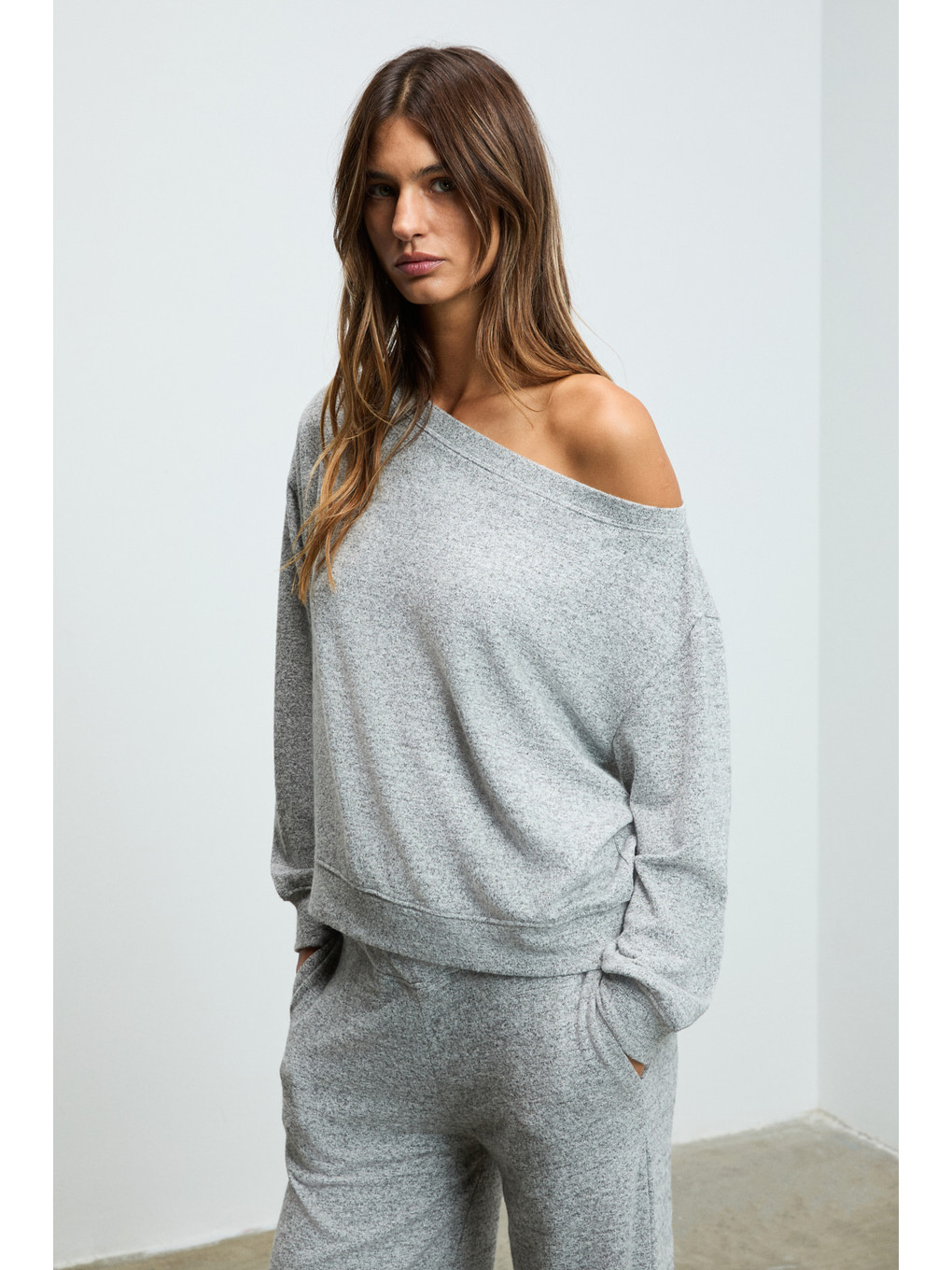 Avenlıght Kadın Yumuşak Ve Esnek Kumaşlı Kayık Yakalı Gri Melanj Sweatshirt-1