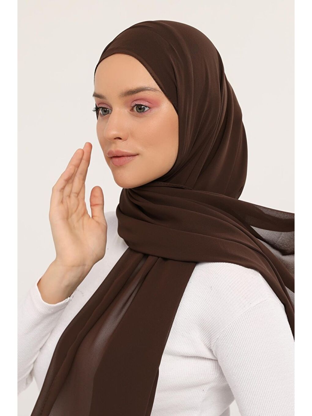 Kahverengi Hazır Lüks Pratik Hijablı Şifon Şal-1