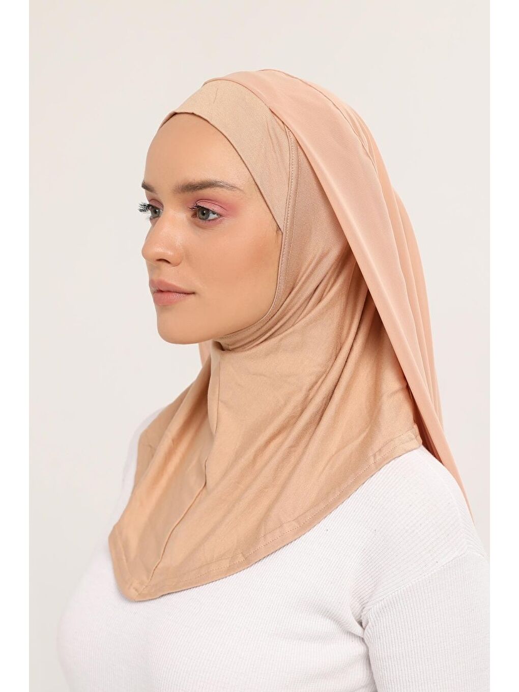 Bej Hazır Lüks Pratik Hijablı Şifon Şal