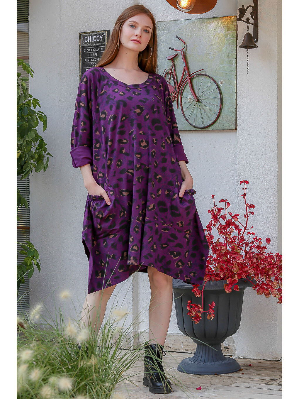 Kadın Mor İtalyan Sıfır Yaka Leopar Desenli Fırfır Cepli Oversize Uzun Kol Elbise M10160000EL94085-3