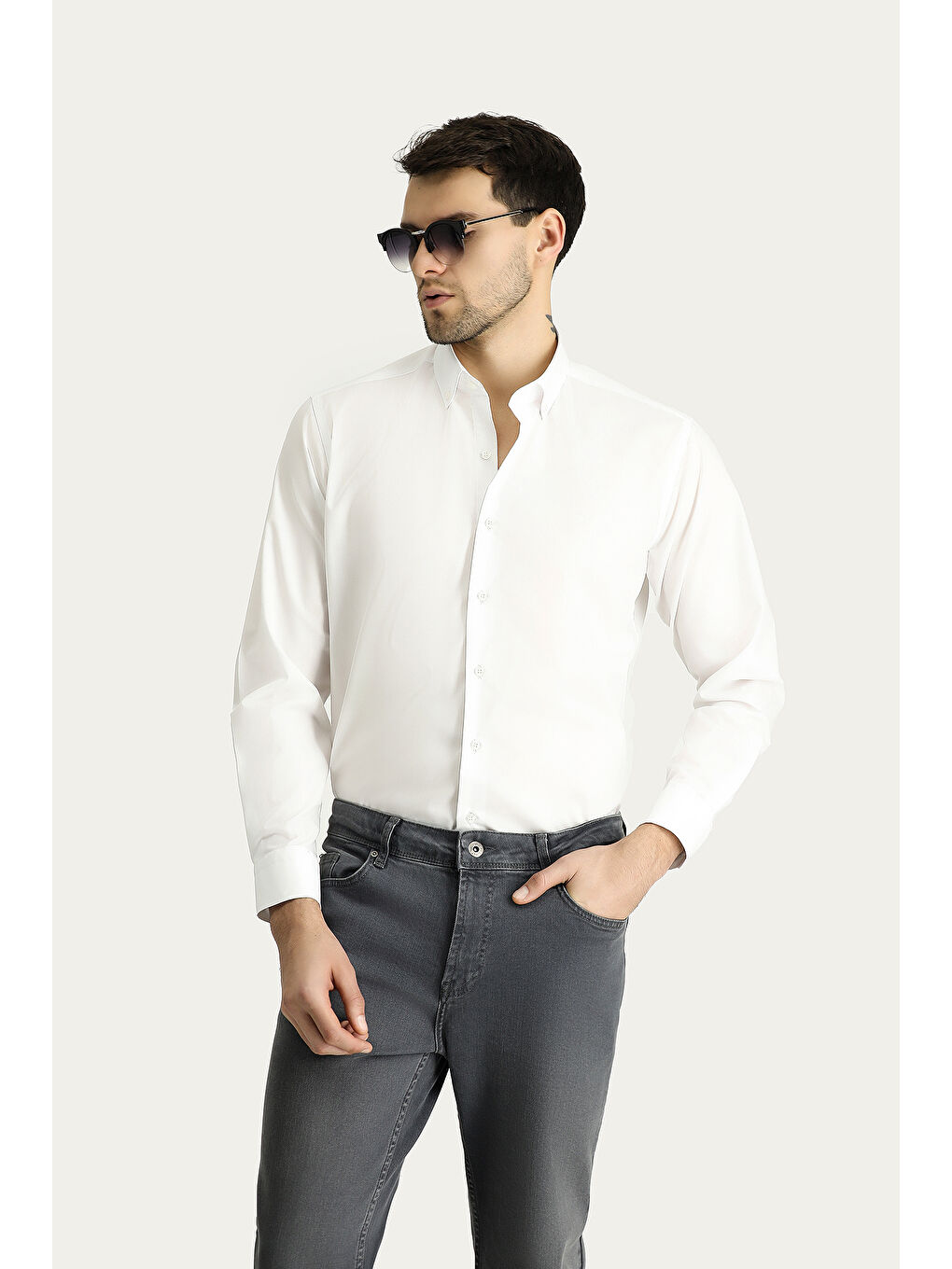 Beyaz Uzun Kol Regular Fit Non Iron Ütü Gerektirmeyen Pamuklu Düğmeli Yaka Büyük Beden Gömlek