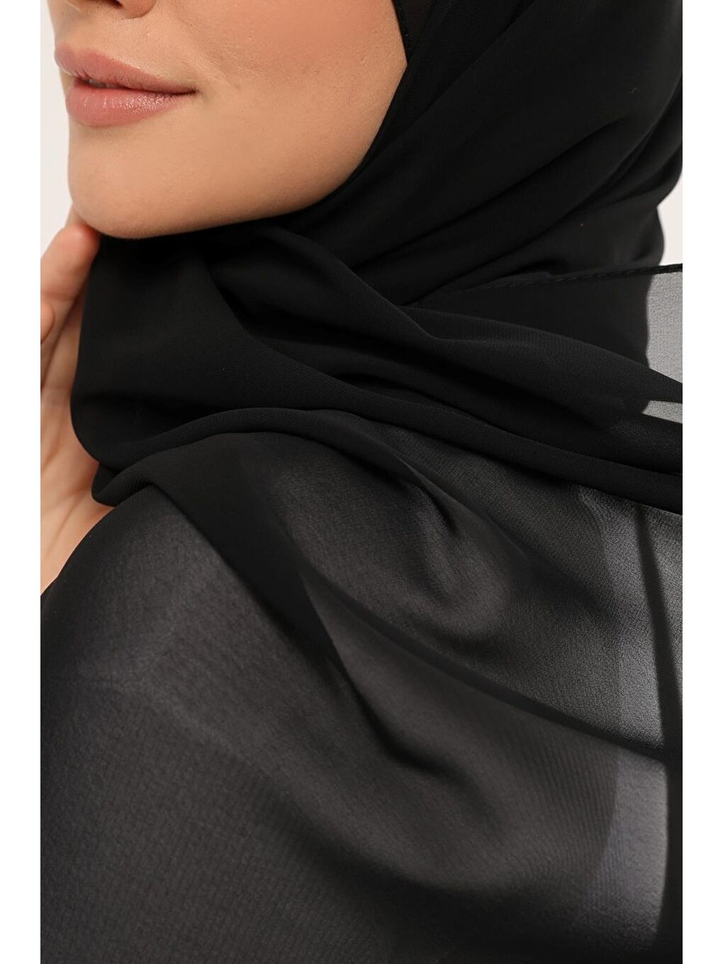 Siyah Hazır Lüks Pratik Hijablı Şifon Şal-3