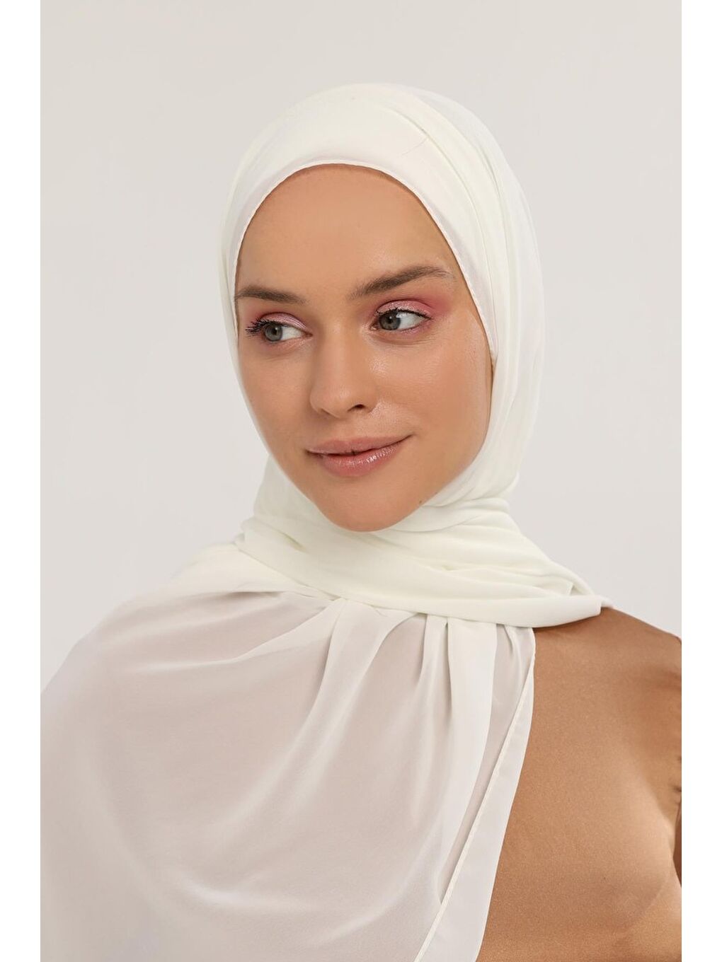 Ekru Hazır Lüks Pratik Hijablı Şifon Şal-2