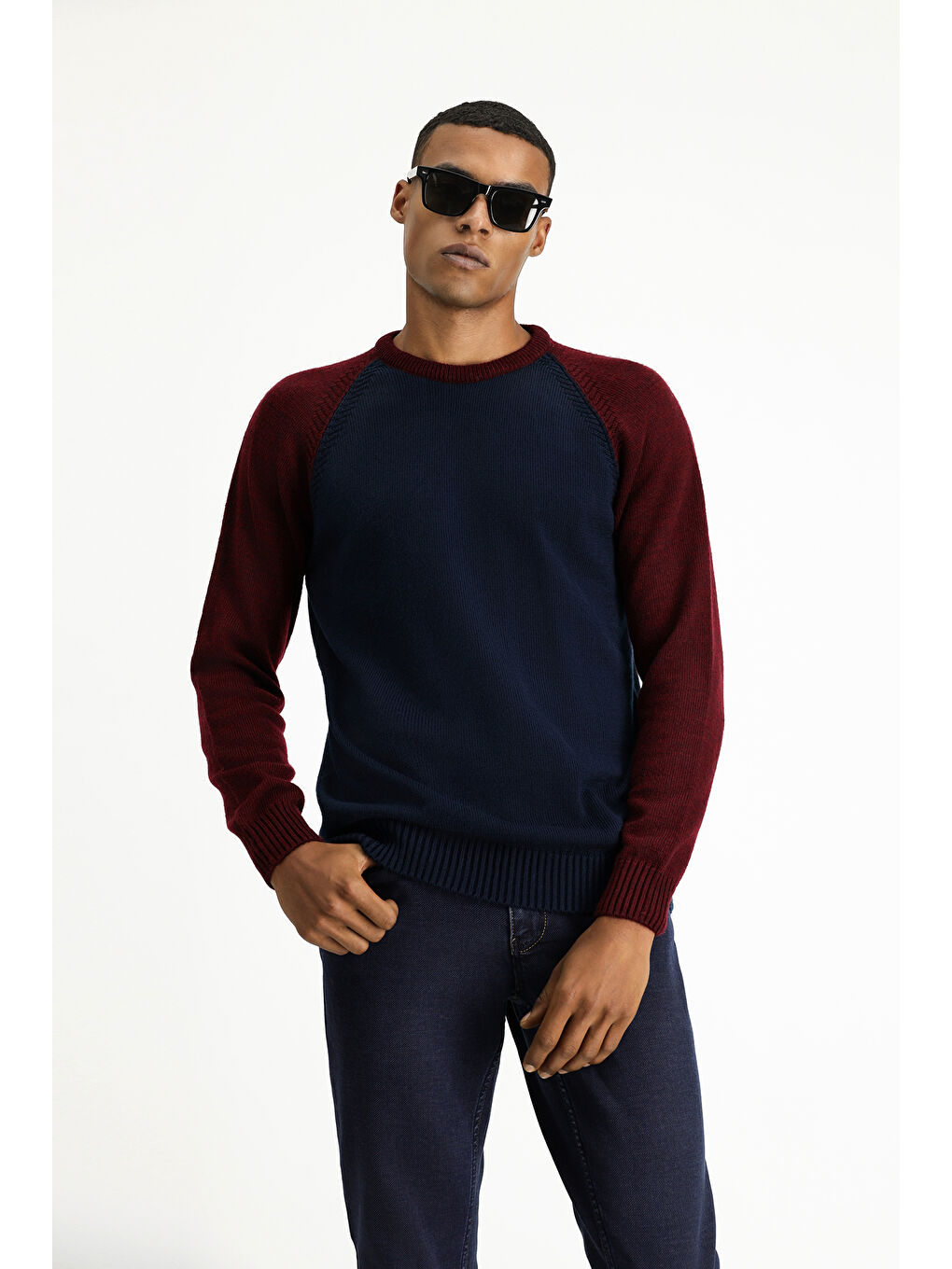 Lacivert Bisiklet Yaka Regular Fit Dikişsiz Desenli Triko Kazak