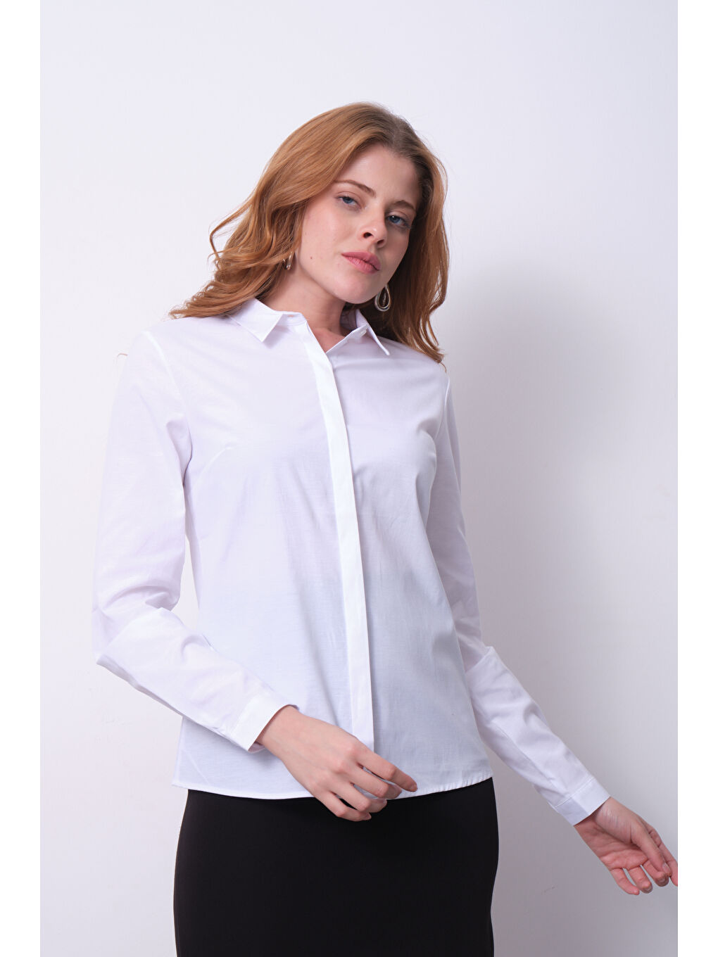 Siyah 2'li Klasik Basic Kesim Gizli Düğmeli Personel Ofis Kadın Gömleği-1