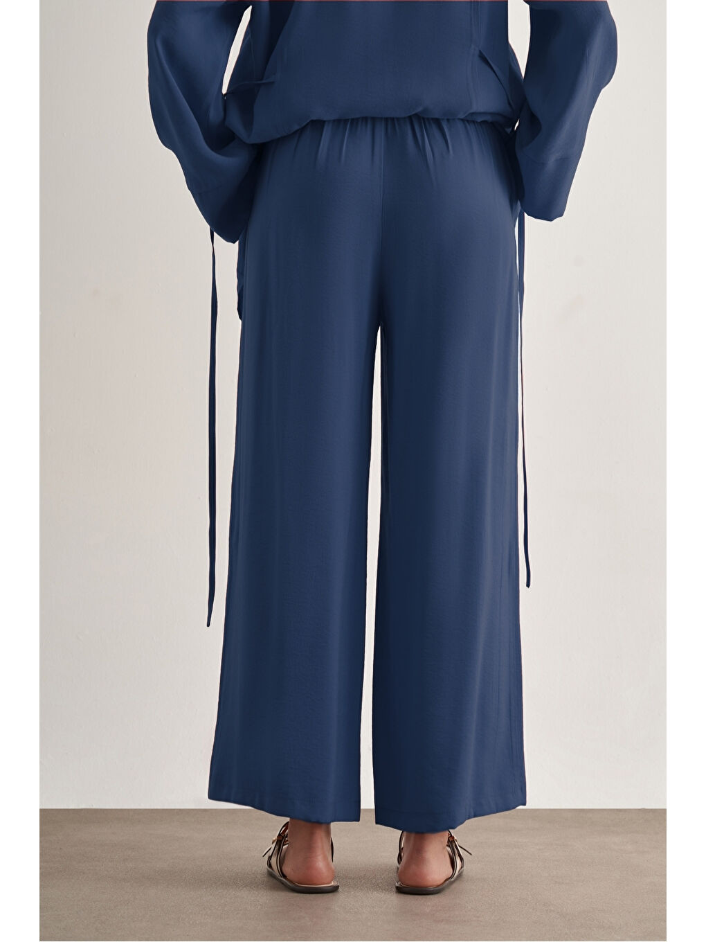 Beli İpli Modal Karışımlı İndigo Mavi Rahat Pantolon-1