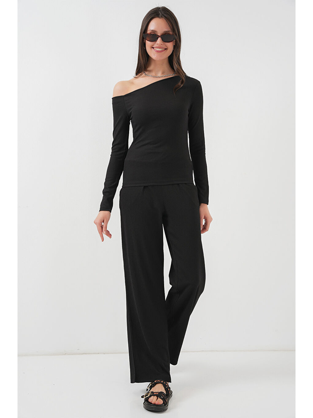 6708 Düşük Omuz Alt Üst Takım - Siyah