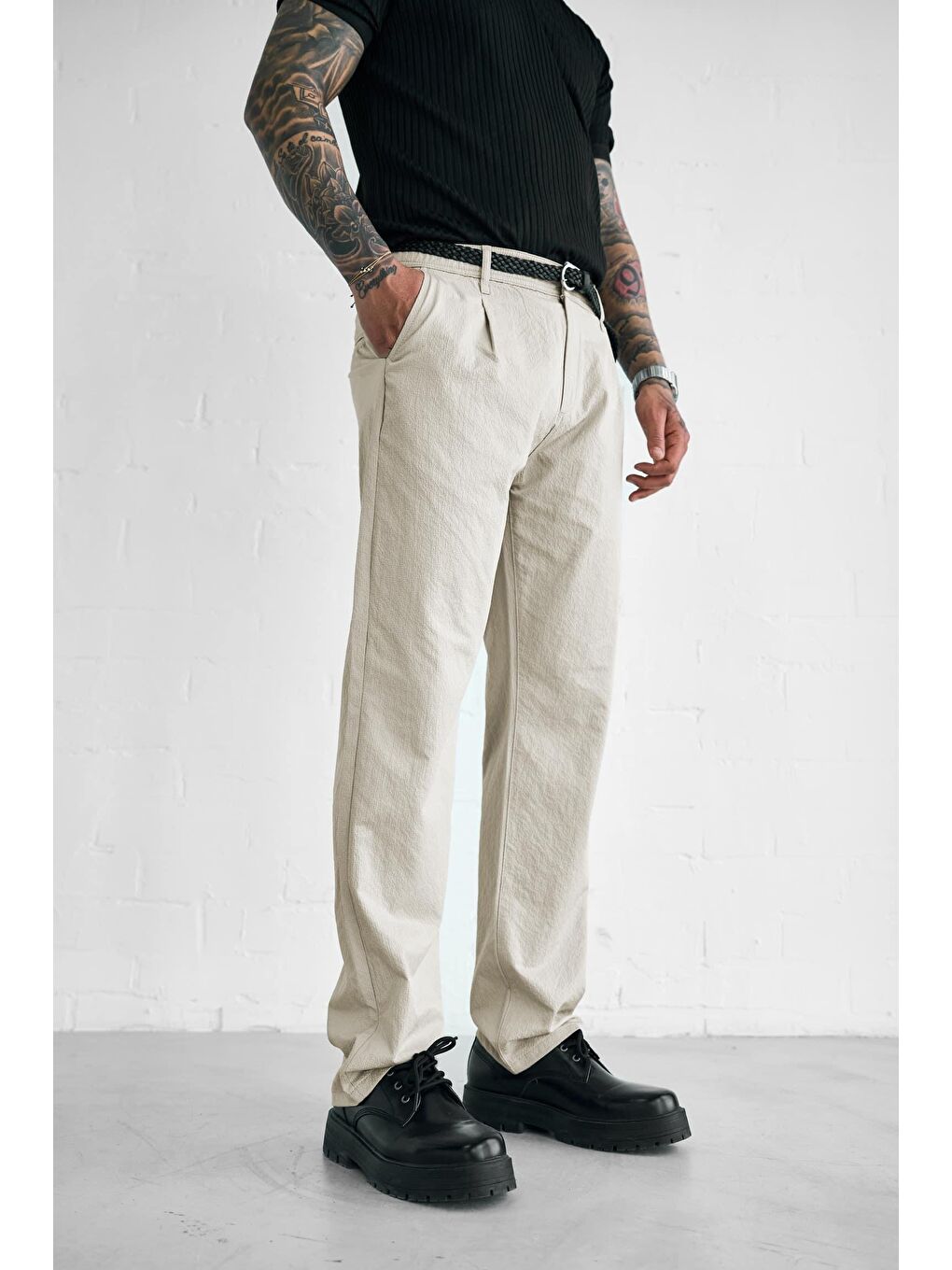 Erkek Dokulu İnce Kumaş Regular Fit Pantolon Bej-1