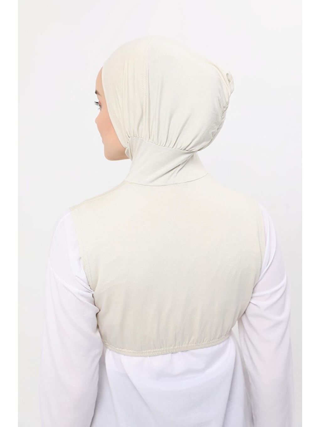 Ekru Sıfır Kollu Boyunluklu Boneli Yarım Body-4