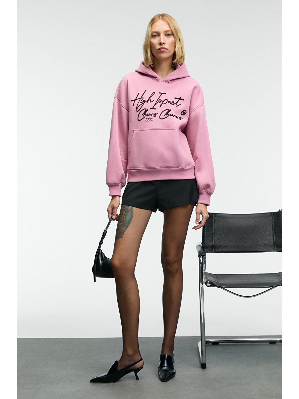 Kıkres Kadın Kapüşonlu Nakış Detaylı Oversize Koyu Pembe Sweatshirt-1