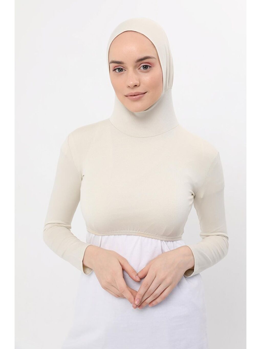 Ekru Uzun Kollu Boyunluklu Boneli Yarım Body