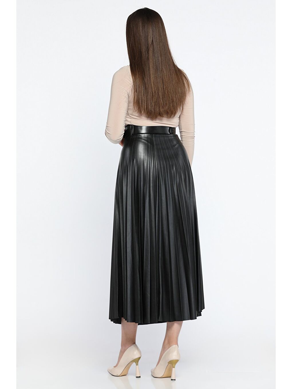 Siyah Kemerli Piliseli Suni Deri Etek-2