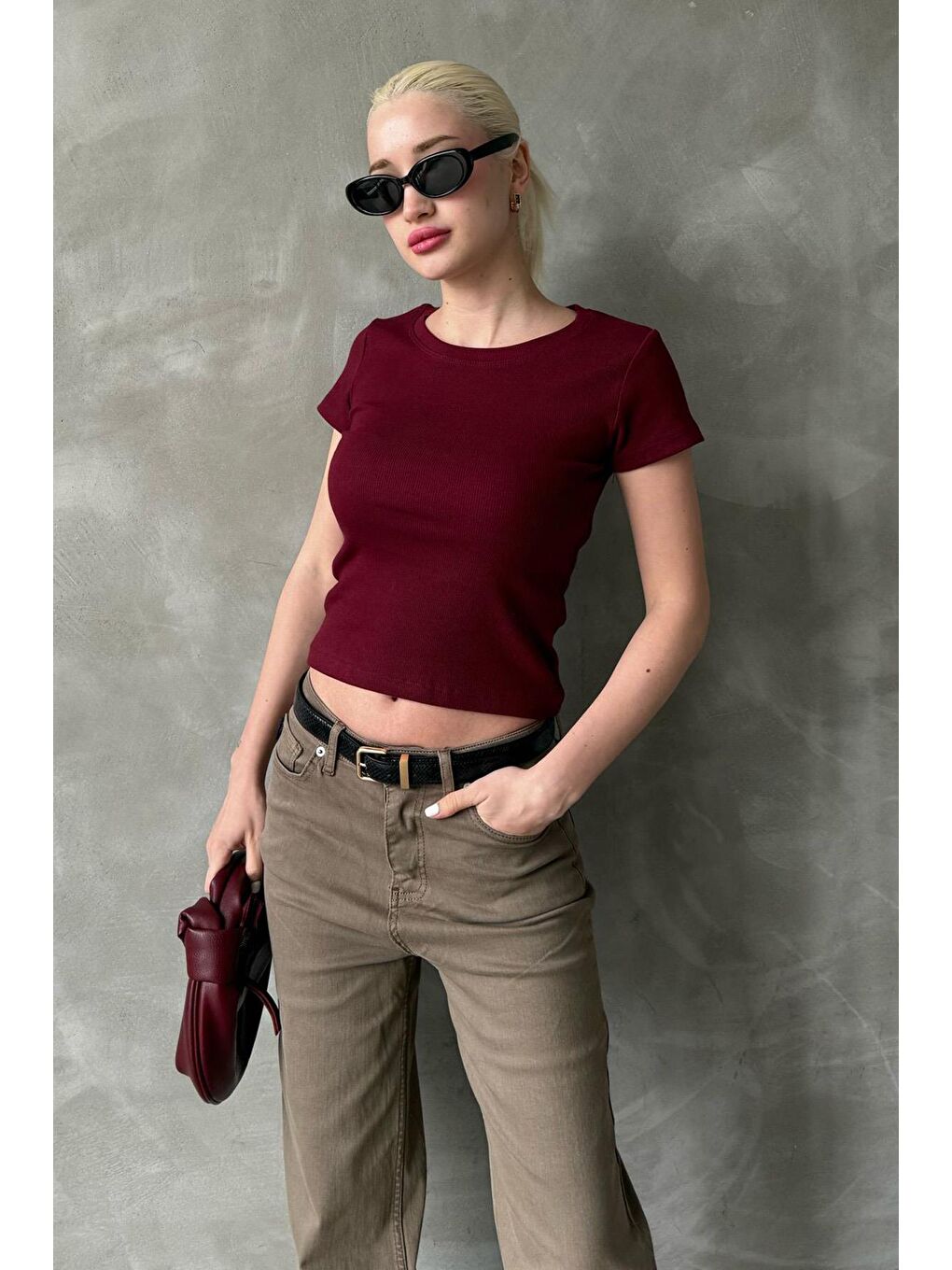 Bordo Geniş Yaka Fittili Basic Kadın T-Shirt Mg2293-1