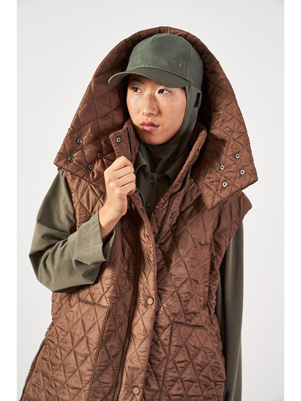 Kahverengi Geniş Kalıp Kapitone Şişme Kadın Yelek Kahve-6