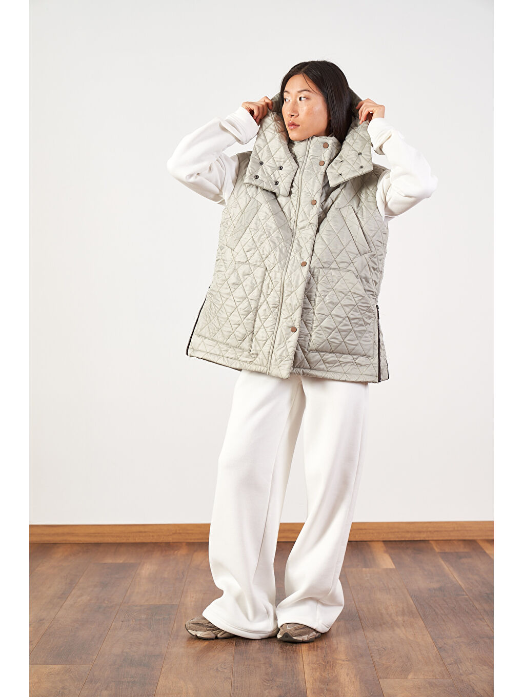 Yeşil Geniş Kalıp Kapitone Şişme Kadın Yelek Çağla-4