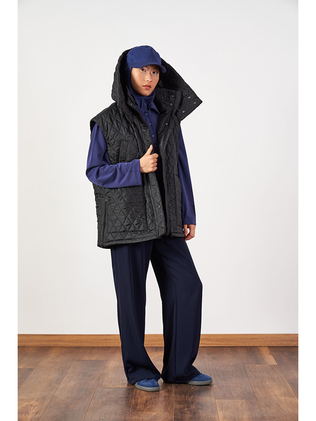 Geniş Kalıp Kapitone Şişme Kadın Yelek Siyah-2