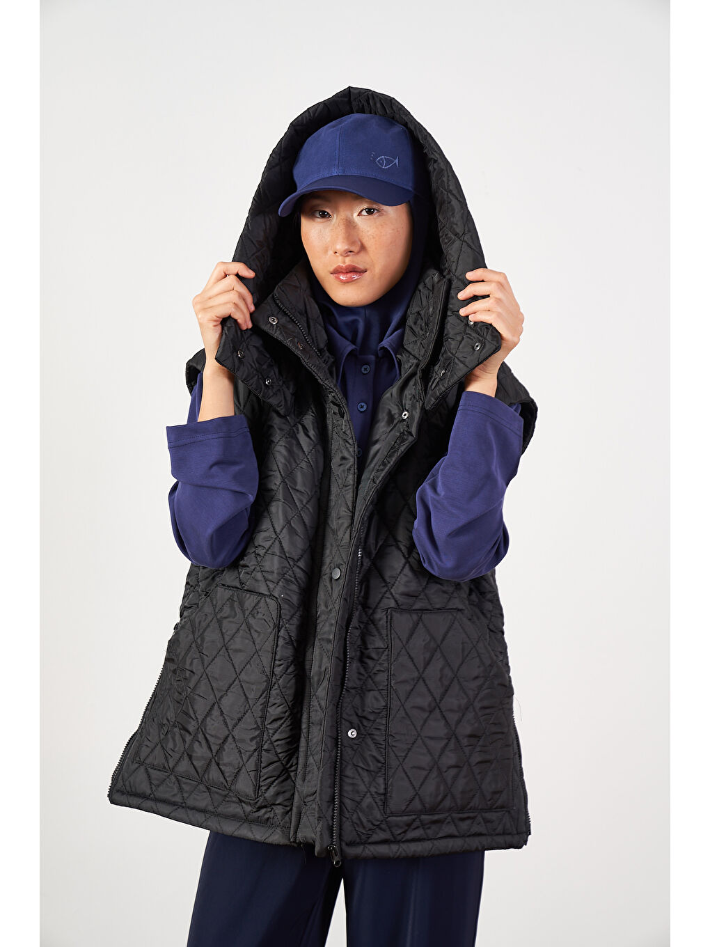 Geniş Kalıp Kapitone Şişme Kadın Yelek Siyah-5