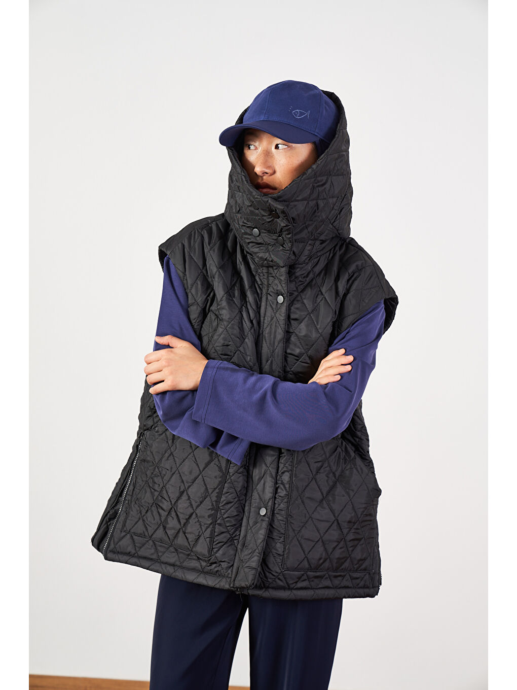 Geniş Kalıp Kapitone Şişme Kadın Yelek Siyah-9