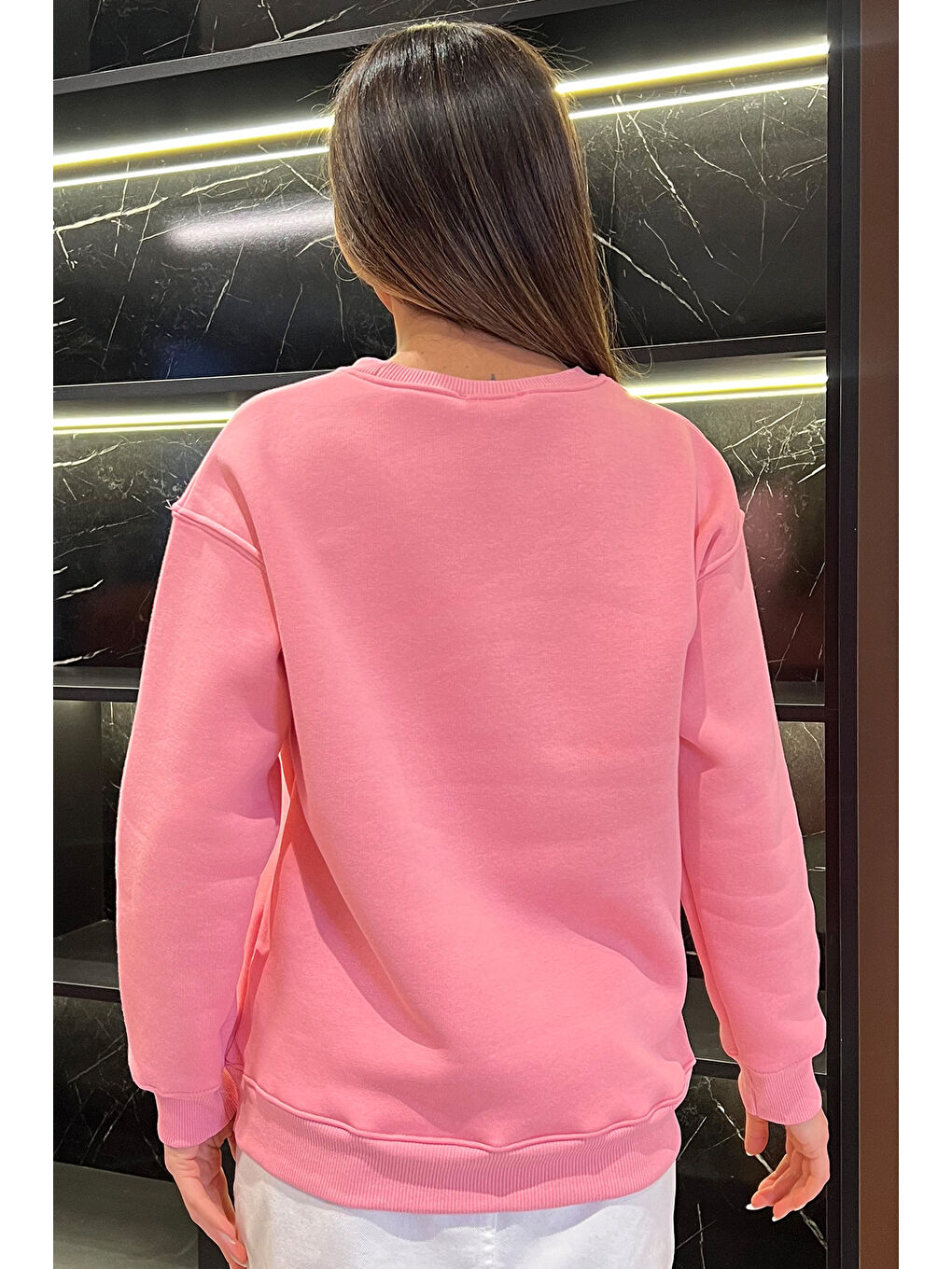 Pembe Kadın Bisiklet Yaka Kalp Nakışlı Şardonlu Sweatshirt-3