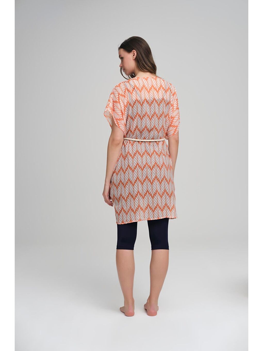 Desenli Turuncu Kısa Pareo 4006-3