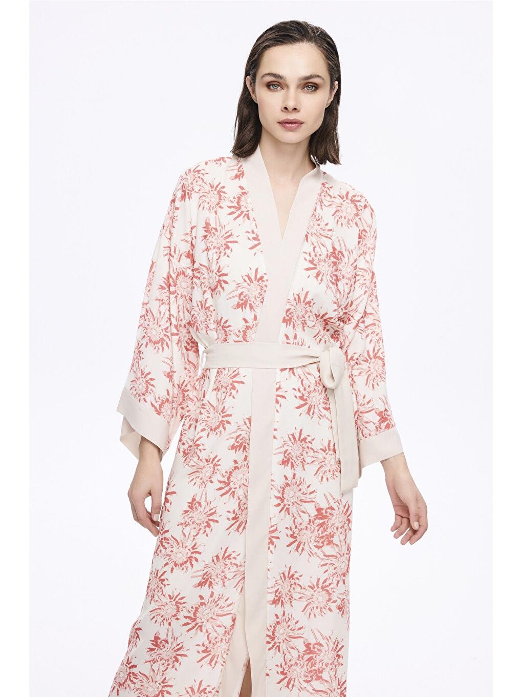 Bej Pembe Çiçek Desenli Uzun Kimono 5043-1