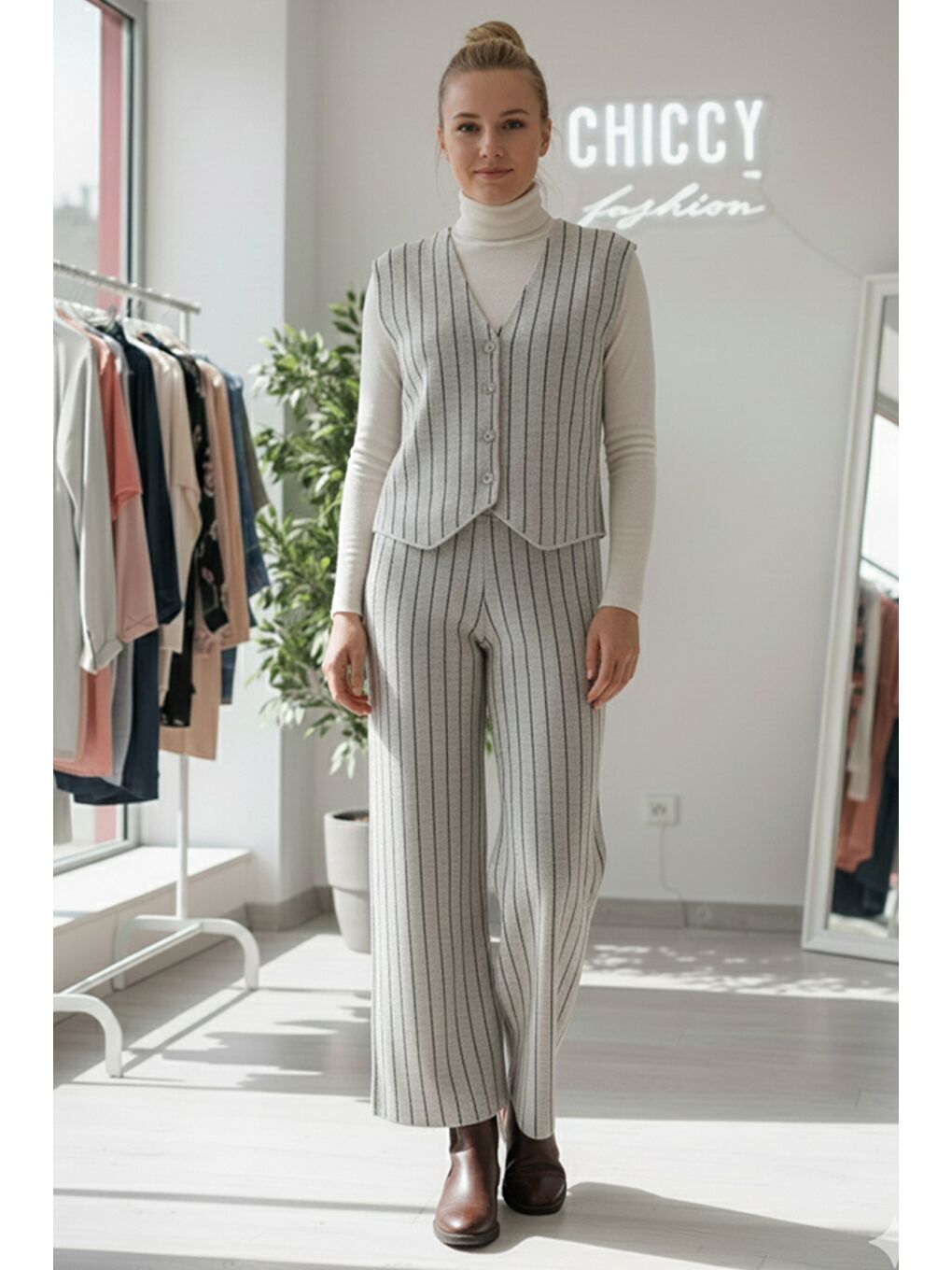 Bej V Yaka Kolsuz Çizgili Lastikli Bel Casual Oversize Triko Yelek Pantolon Takım 55-110 55-55-1