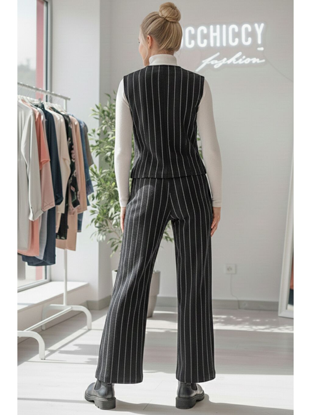 Siyah V Yaka Kolsuz Çizgili Lastikli Bel Casual Oversize Triko Yelek Pantolon Takım 55-110 55-55-4