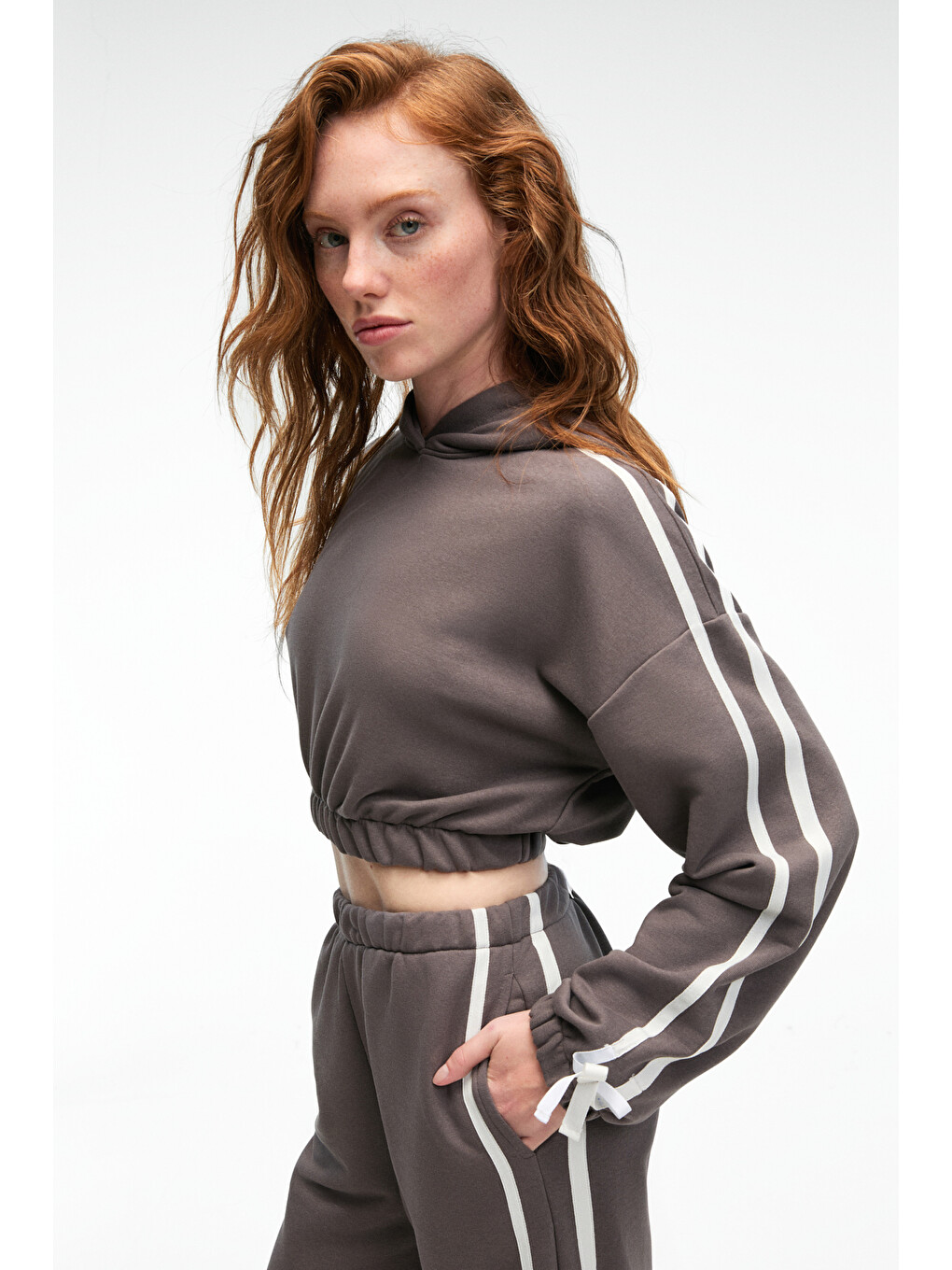 Roselle Kadın Kapüşonlu Yan Şeritli Kurdele Detay Crop Antrasit Sweatshirt-5