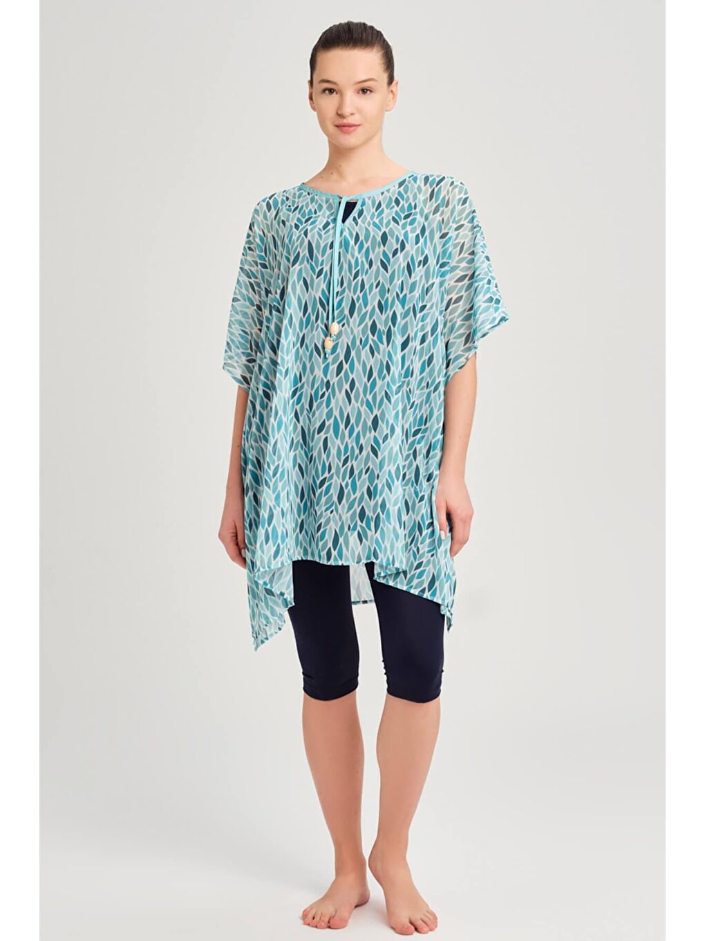 Yaka Bağlama Detaylı Yeşil Kısa Pareo 4051