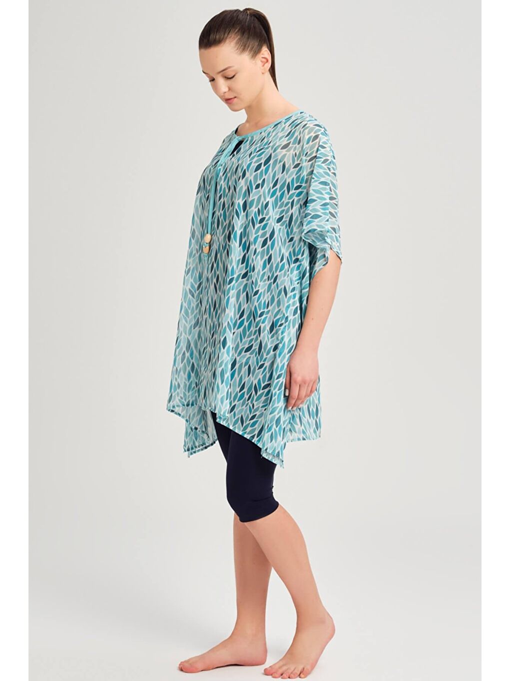 Yaka Bağlama Detaylı Yeşil Kısa Pareo 4051-1