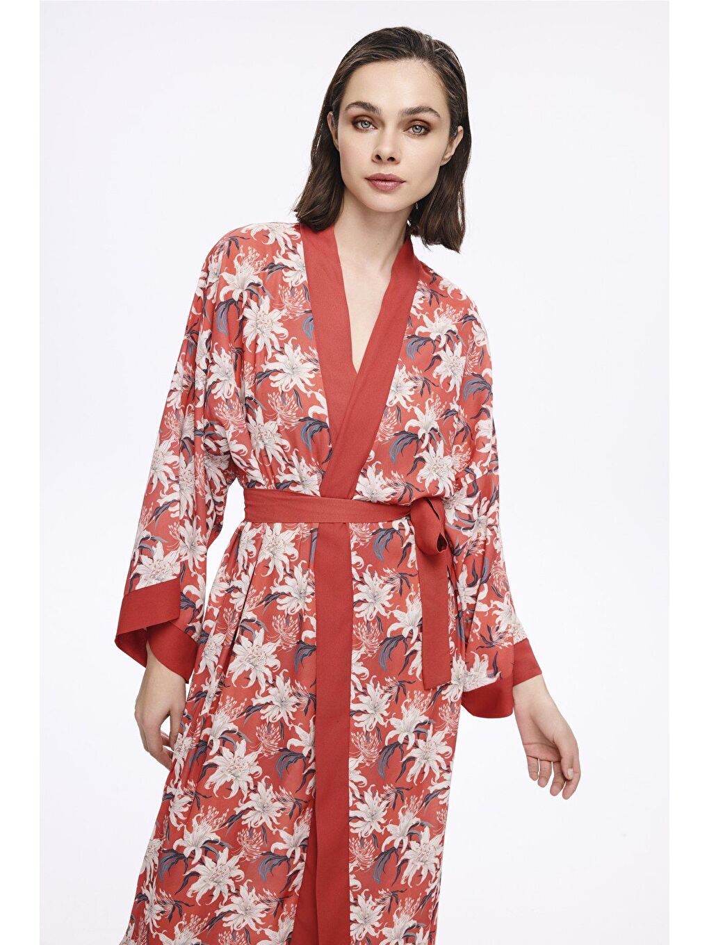 Nar Çiçeği Kırmızı Çiçek Desenli Uzun Kimono 5040-1