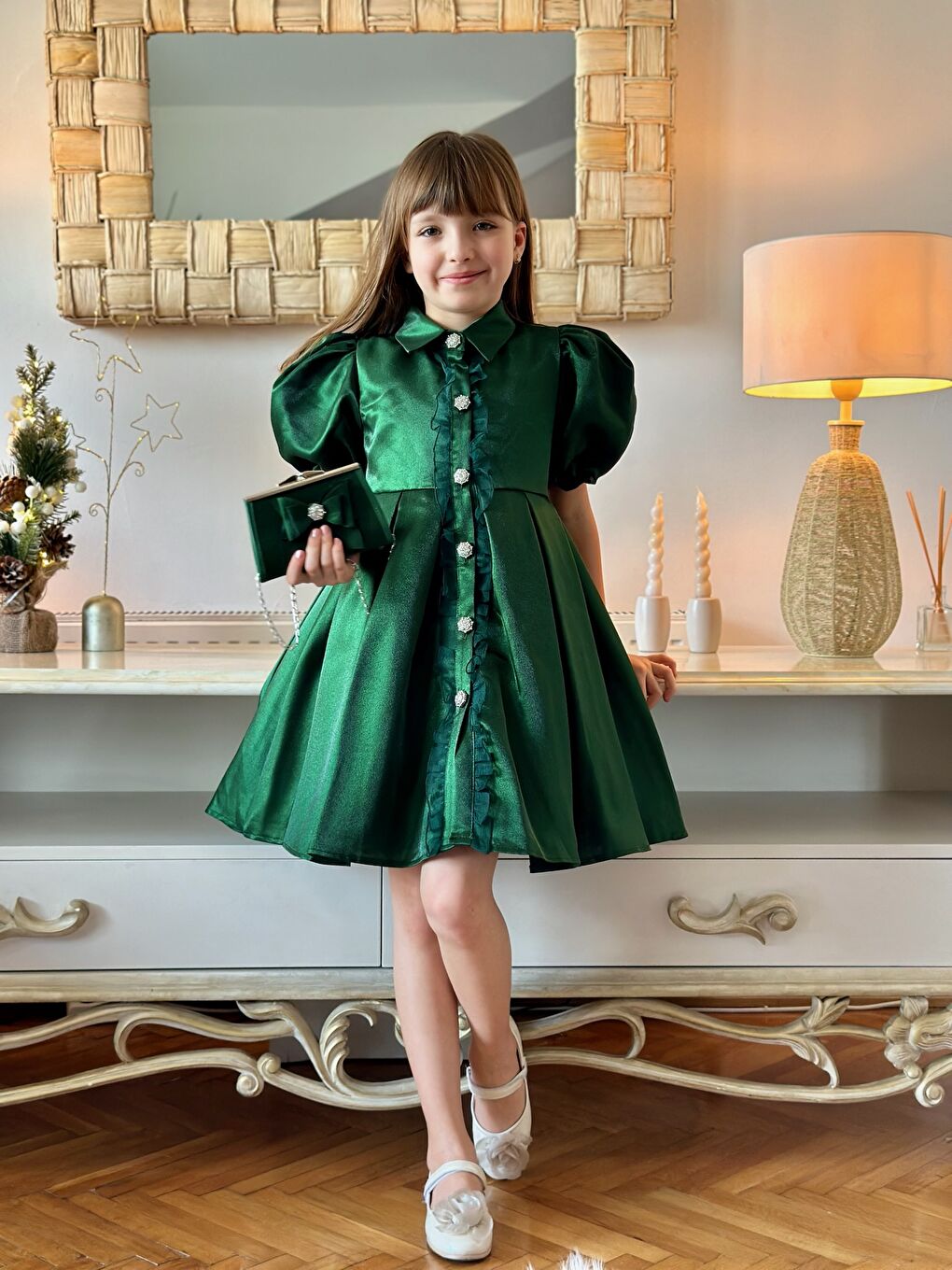 Yeşil Kız Çocuk Özel Kısa Abiye Elbise Düğmeli Özel Tasarım Çanta Aksesuarlı_M2446
