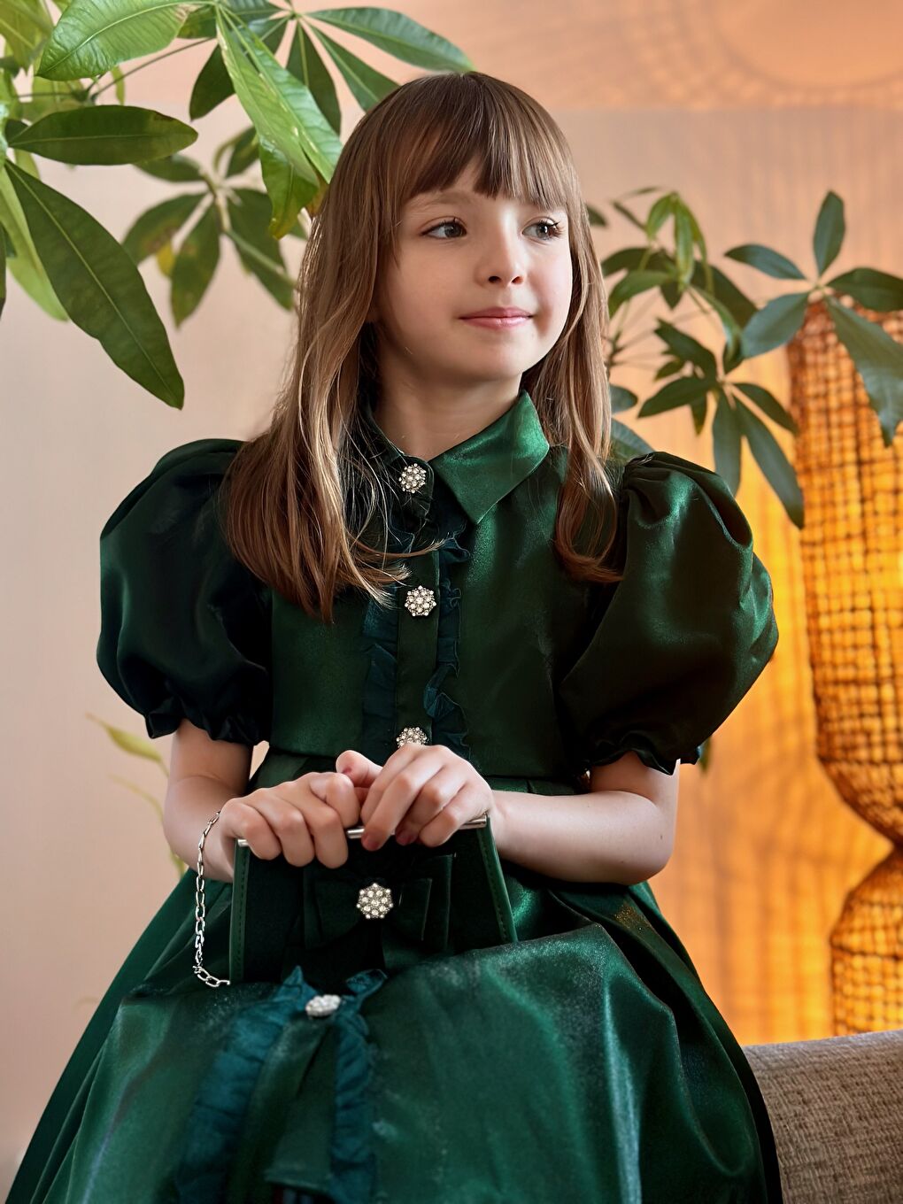 Yeşil Kız Çocuk Özel Kısa Abiye Elbise Düğmeli Özel Tasarım Çanta Aksesuarlı_M2446-3