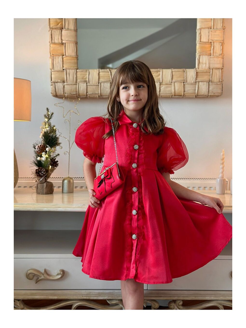 Kırmızı Kız Çocuk Özel Kısa Abiye Elbise Düğmeli Özel Tasarım Çanta Aksesuarlı_M2446-2