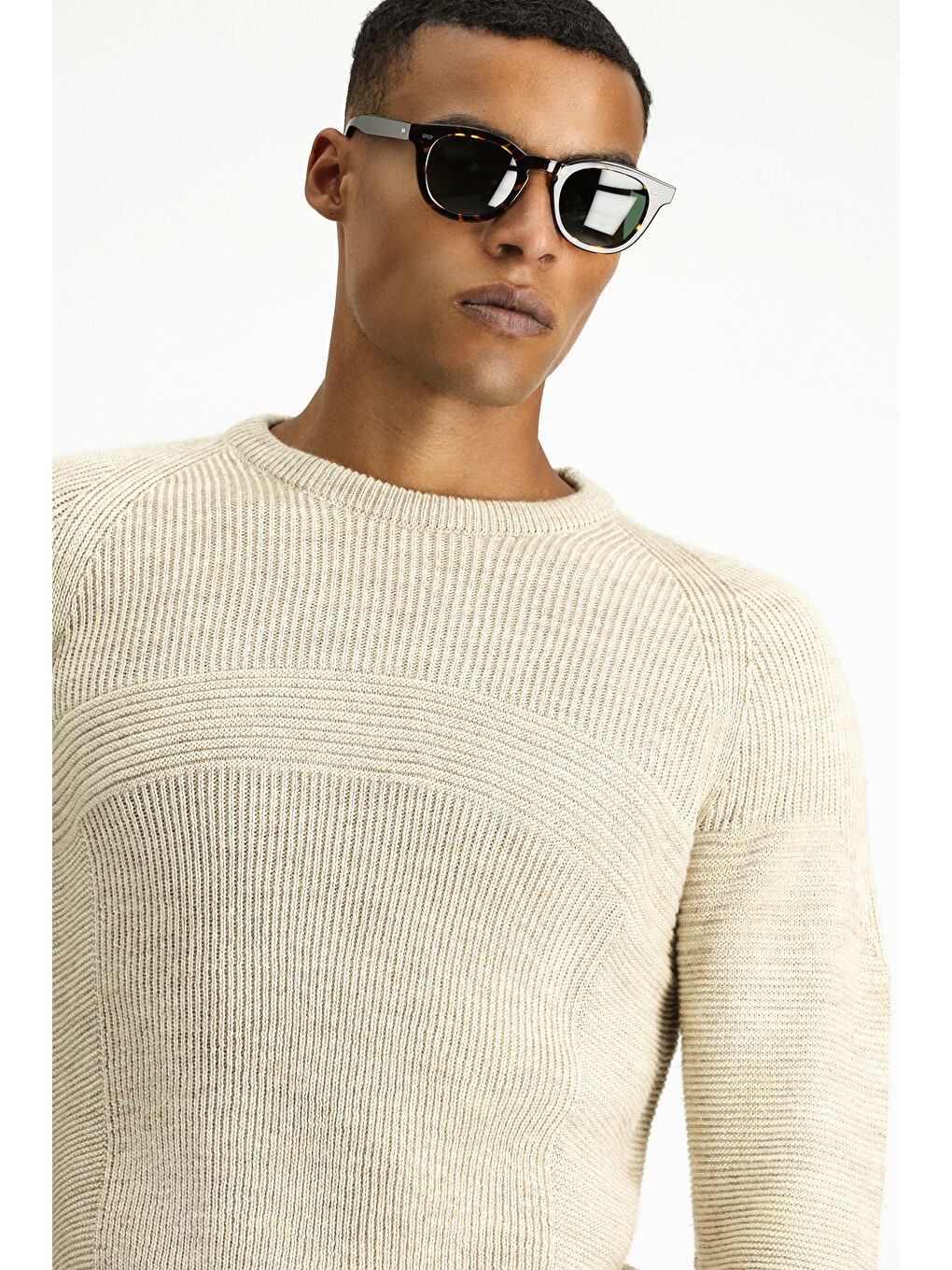 Bej Bisiklet Yaka Regular Fit Dikişsiz Desenli Triko Kazak-3