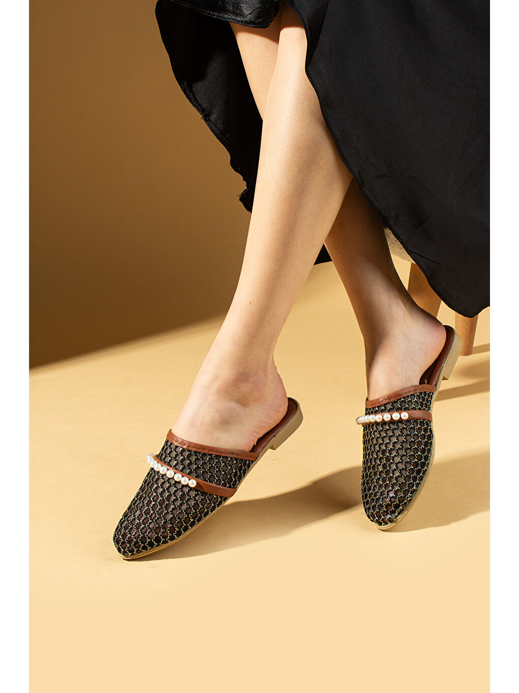 Sarı Fileli İnci Detaylı Rahat Taban Kadın Terlik 001-003-25File-2